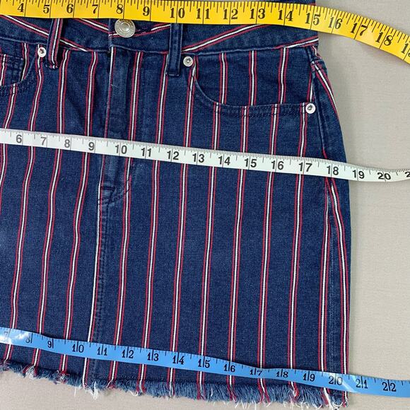 American Eagle Striped Mini Denim Jeans Skirt Raw Hem Stretchy Women Size 6 Blue - Picture 7 of 11